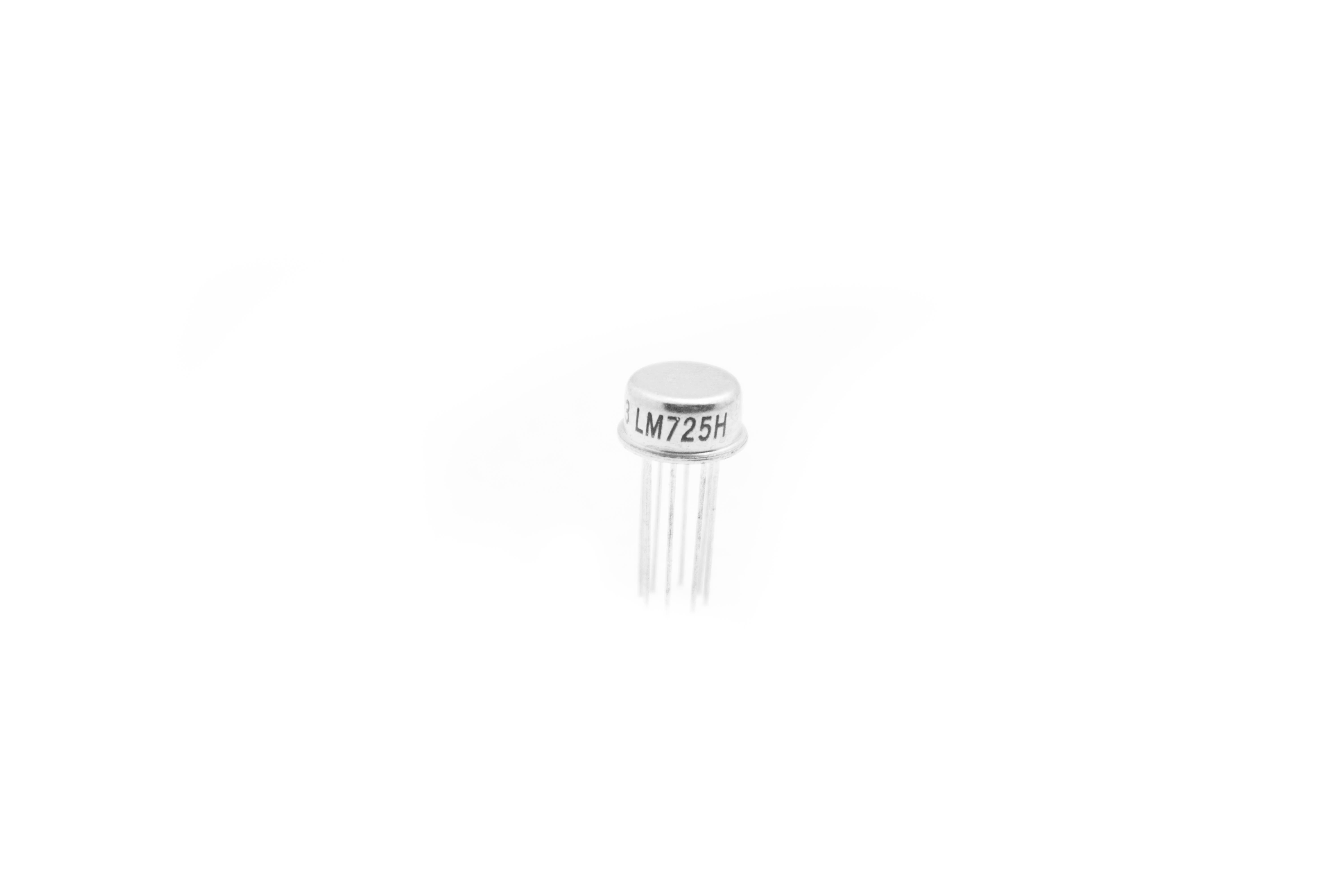 LM325 METAL