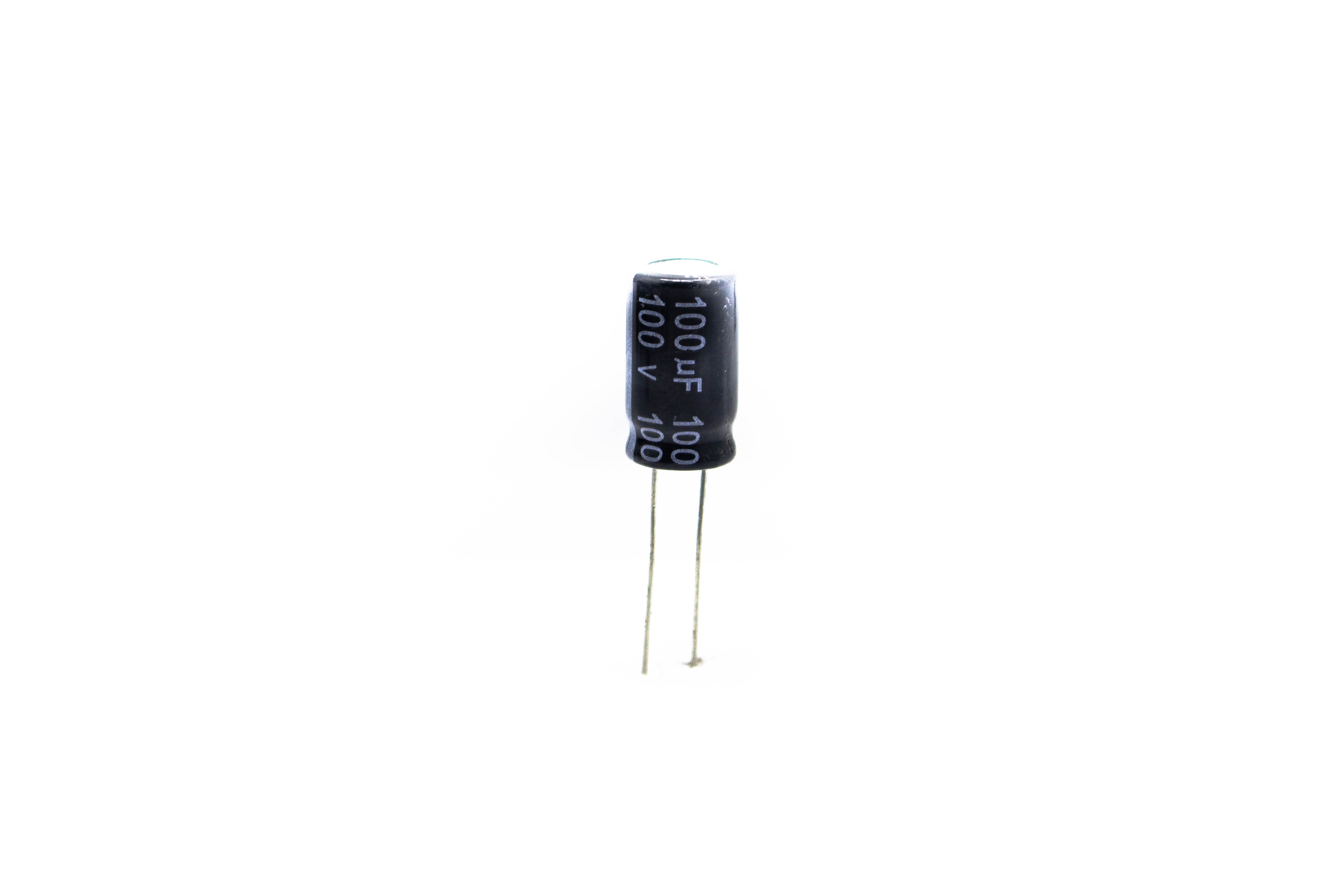 Capacitor 100µF 100V