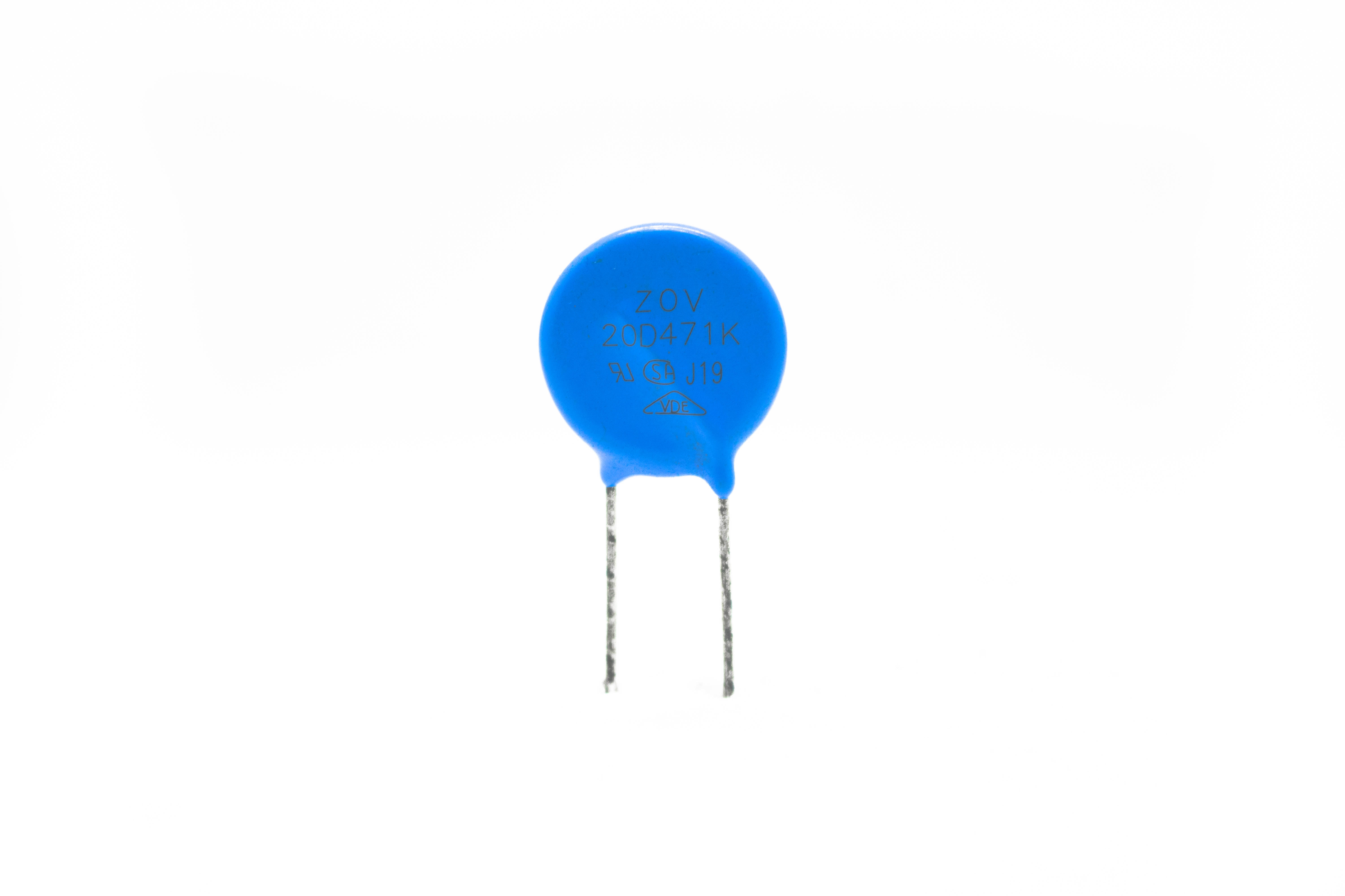 Varistor20D471