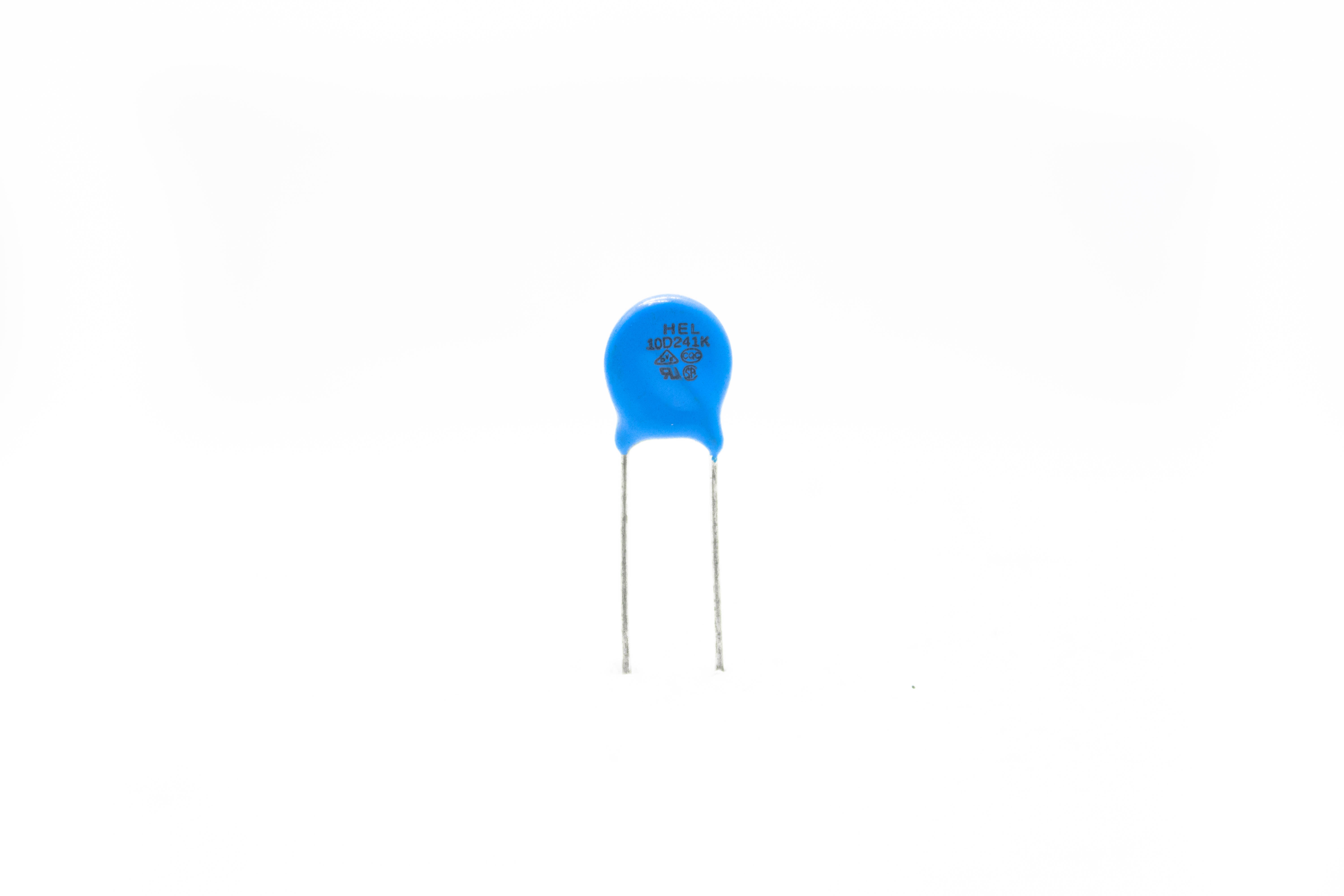 Varistor10D241