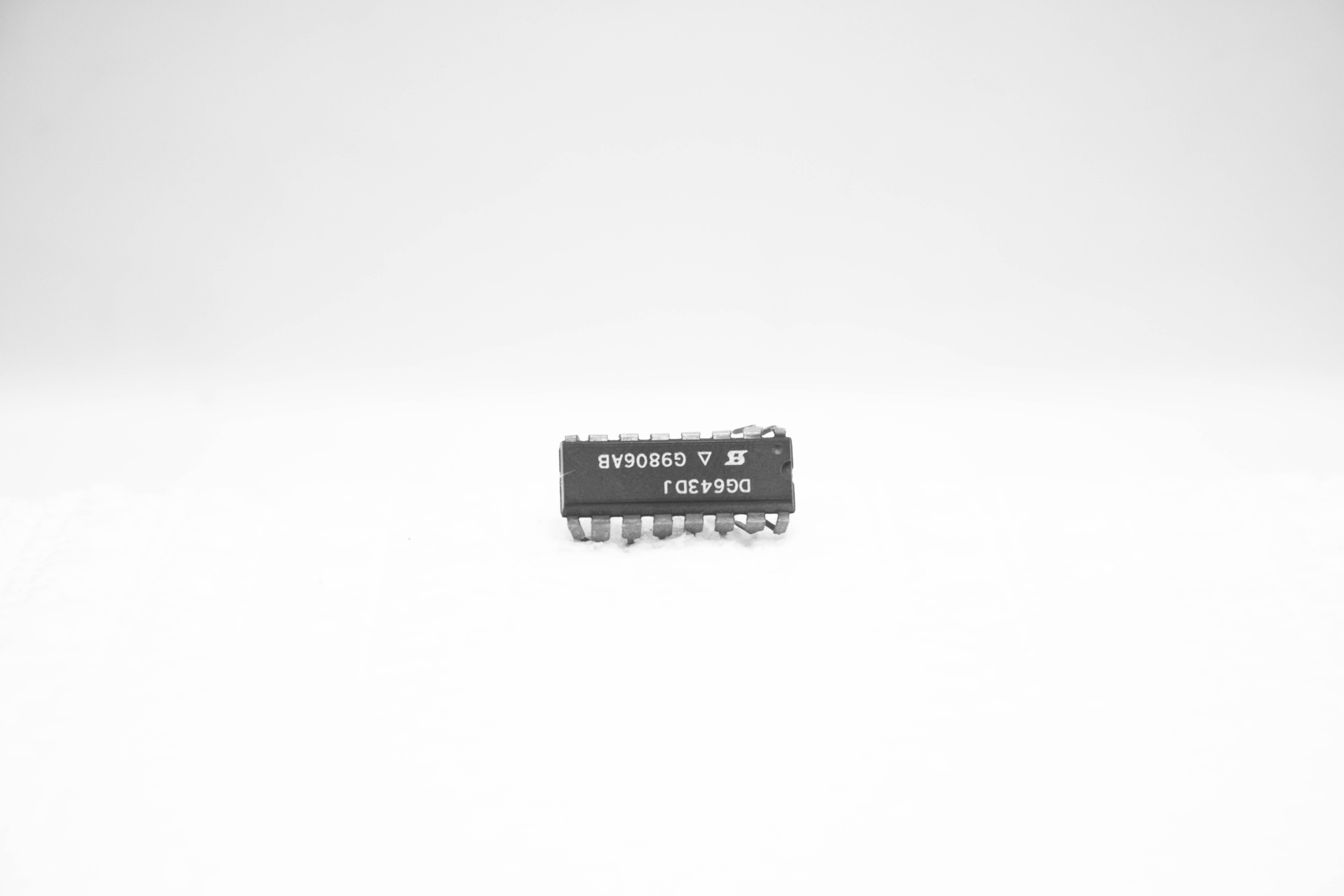 DG643