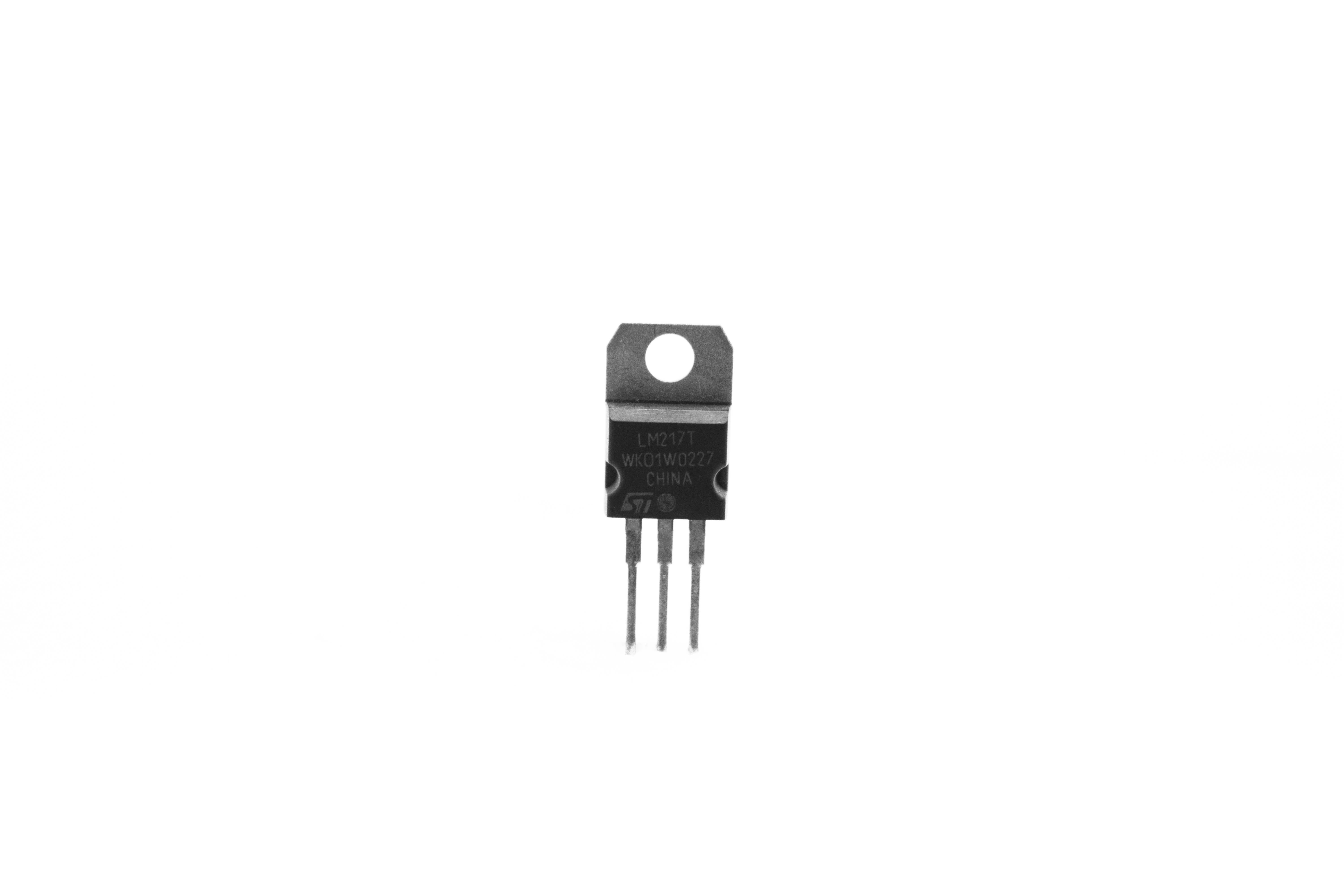 LM217 T
